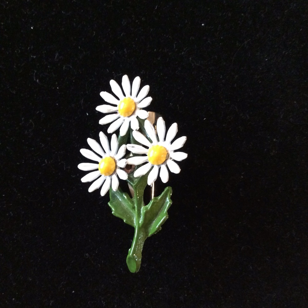 🌼 Vintage 60's - 70's Enamel Daisy Brooch - White, Green, Yellow